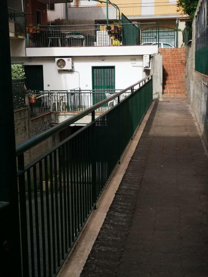 Nino'S Apartments 贾迪尼-纳克索斯 外观 照片