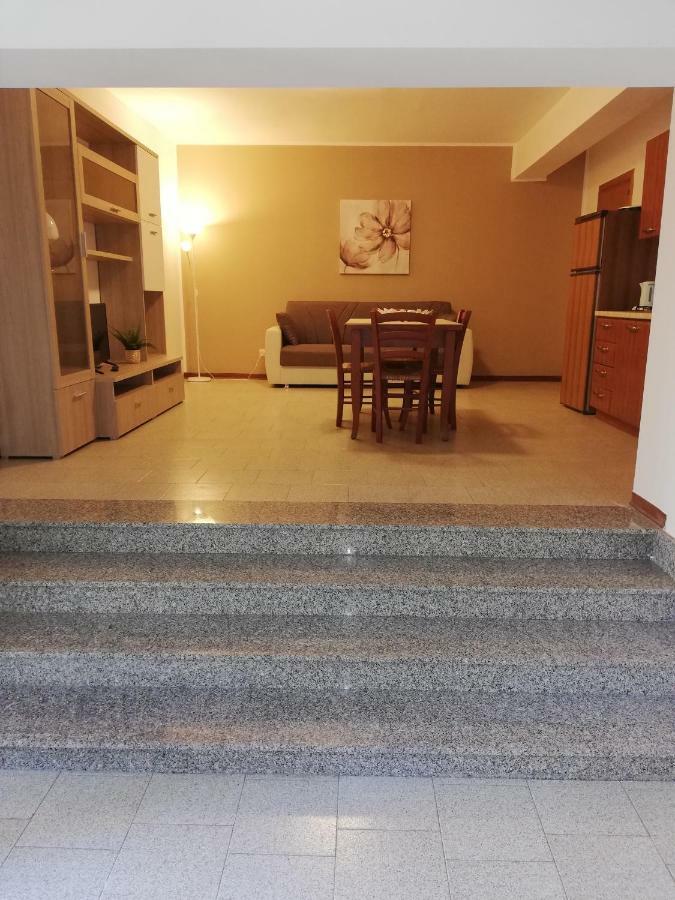 Nino'S Apartments 贾迪尼-纳克索斯 外观 照片